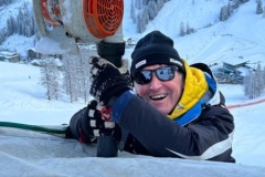 4b70607f-85ca-4f75-8aec-deedca3398ac